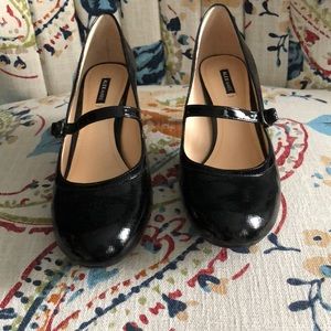 Adorable Mary Jane heels!!